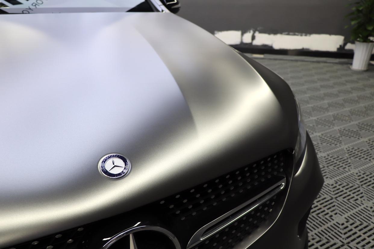 奔驰glc200amg火山灰