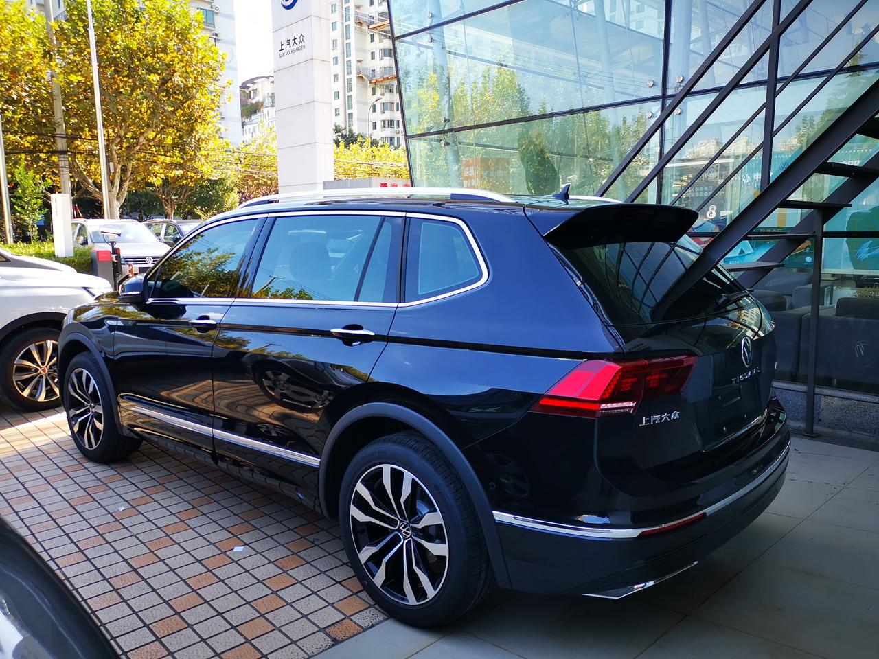 途观l 2021款 购车1个月内 口碑评价:从拍车牌开始看了