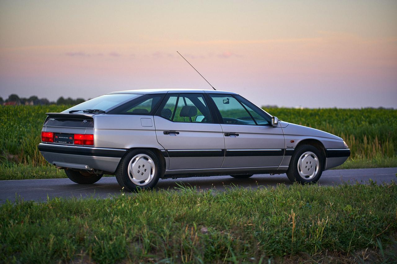 引领当年设计风潮,雪铁龙xm雪铁龙xm,曾经的总统座驾,配置