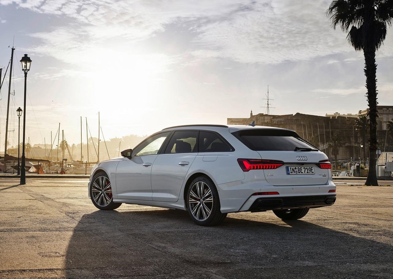 又到了旅行车最好的季节,2020款奥迪 a6 avant 5_2/2页