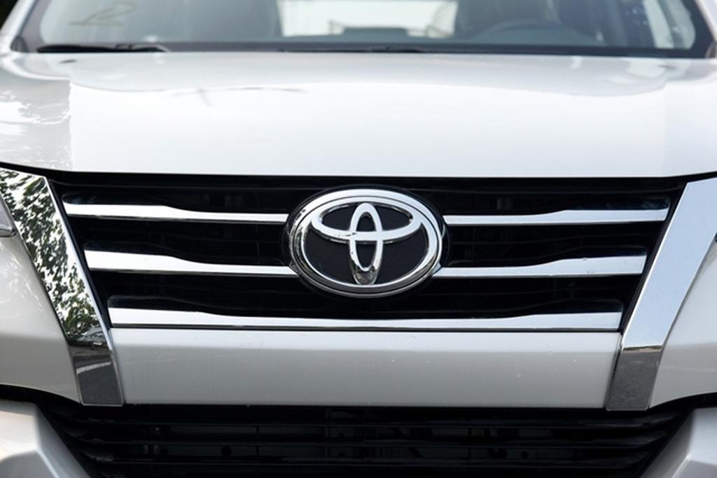 fortuner-有一款硬派越野车,它叫穿越者.