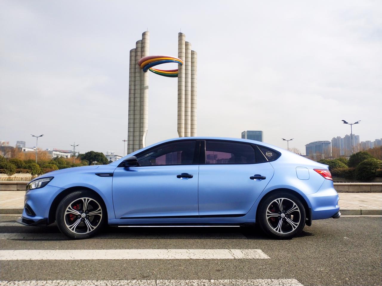 名爵6电光青雾蓝出征转眼间,已经是3年时光 3年的时间可以