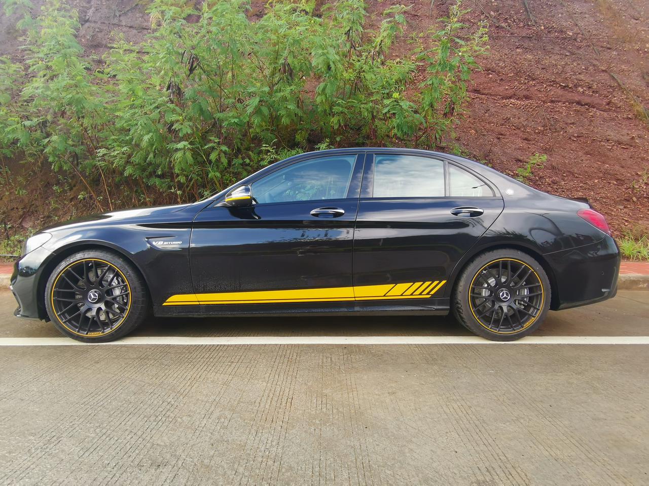 2021款c63,四门暗夜特别版_奔驰c级amg车友圈_懂车帝