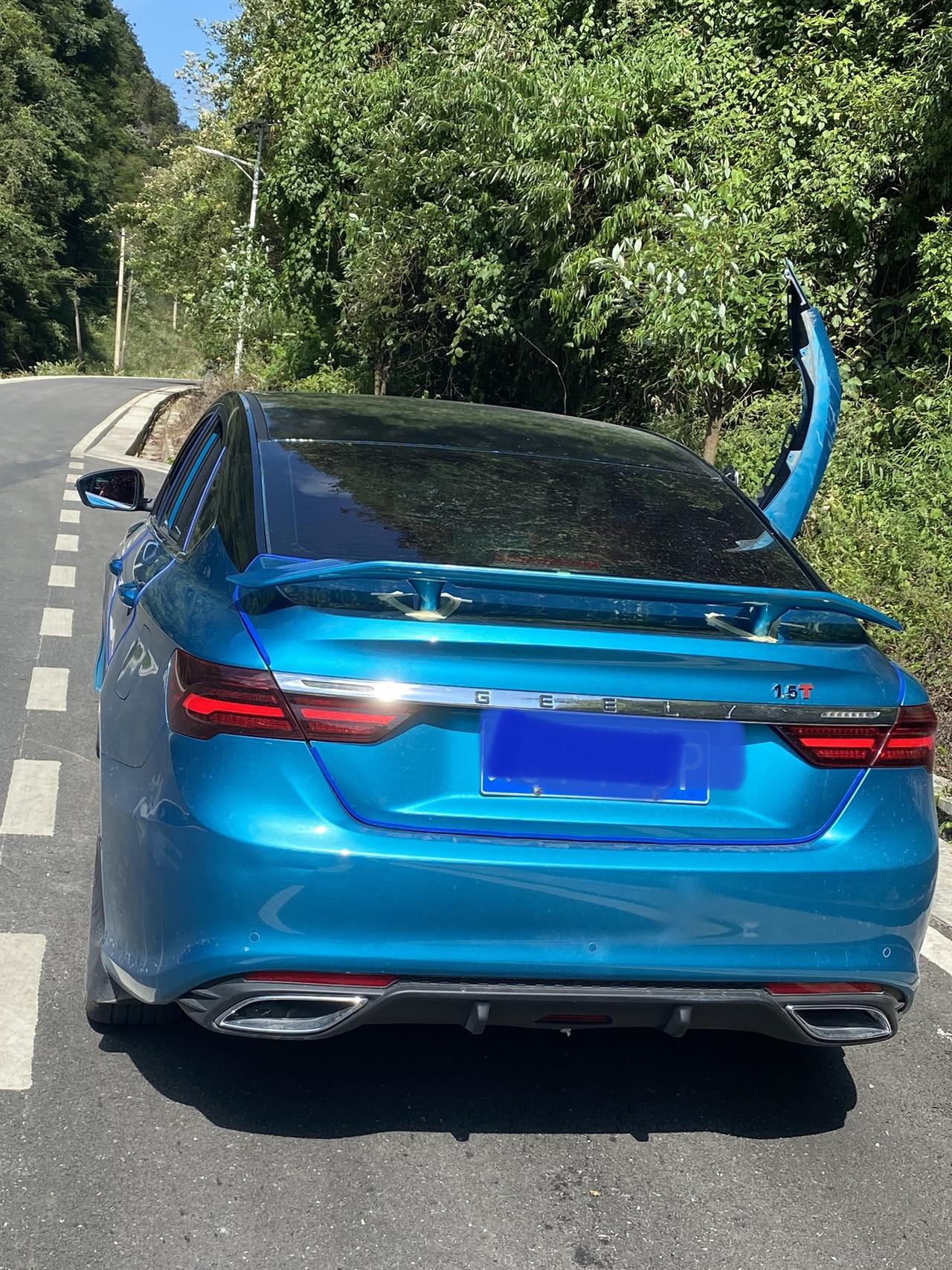 缤瑞尾翼21款蓝色的我两个要的来