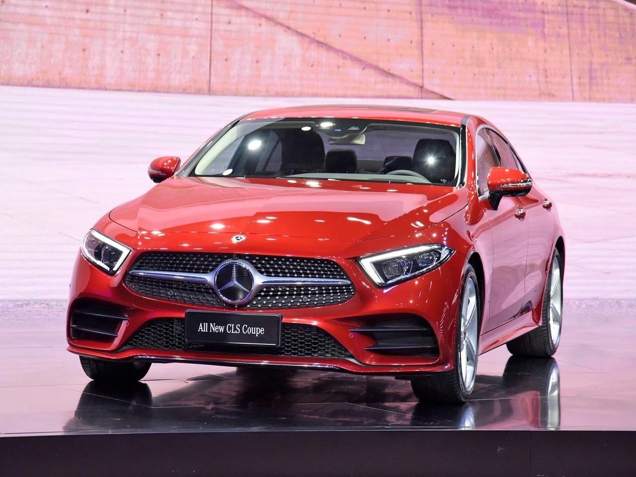 最美的奔驰轿跑cls,经典的无法修饰 最美的也是从它开始的