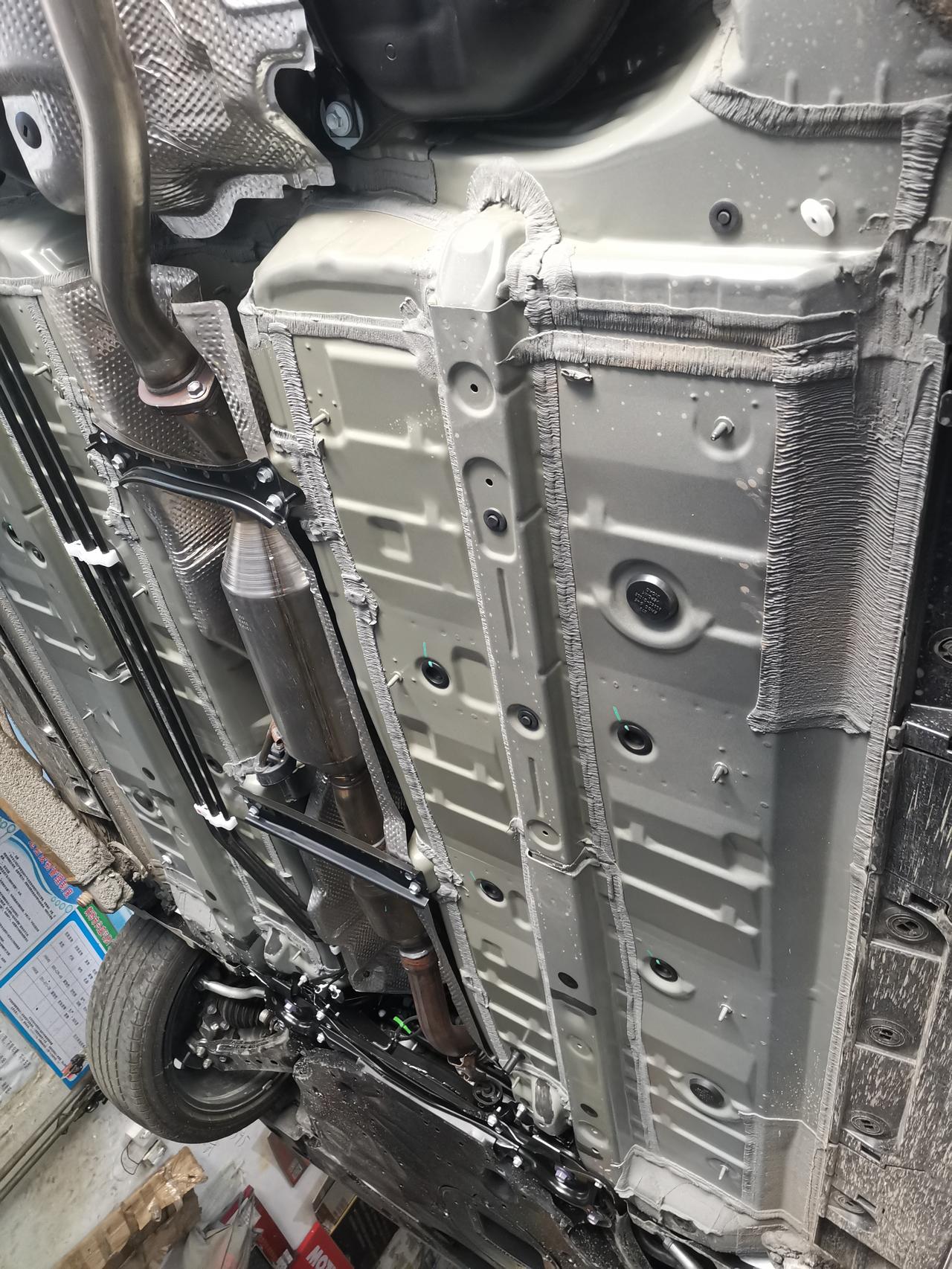 21款凯美瑞底牌装甲的问题