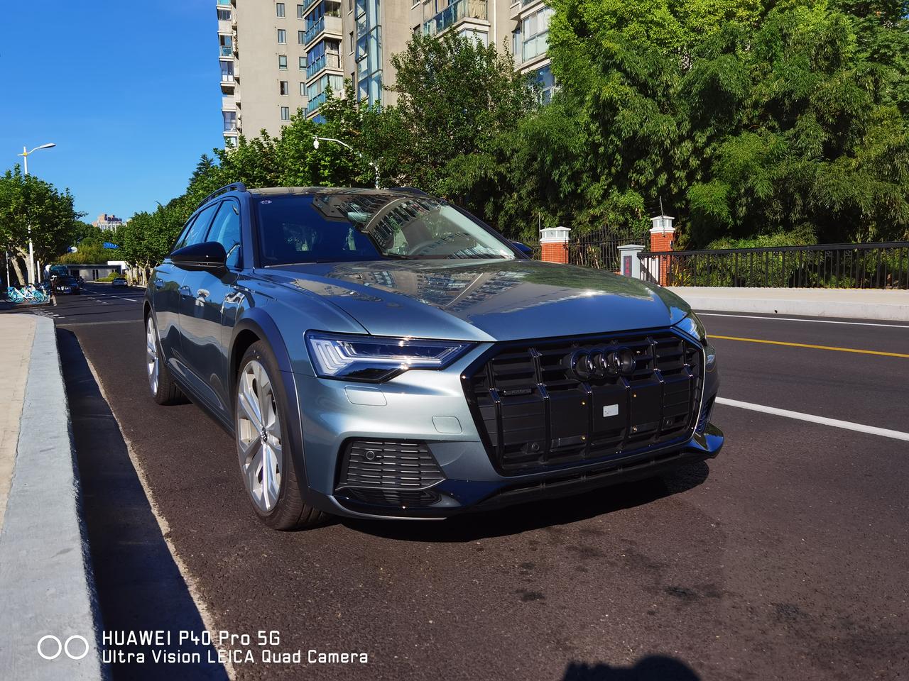 奥迪a6进口阳光下的鳄鱼绿供纠结颜色的兄弟参考颜色是很主观的喜欢或