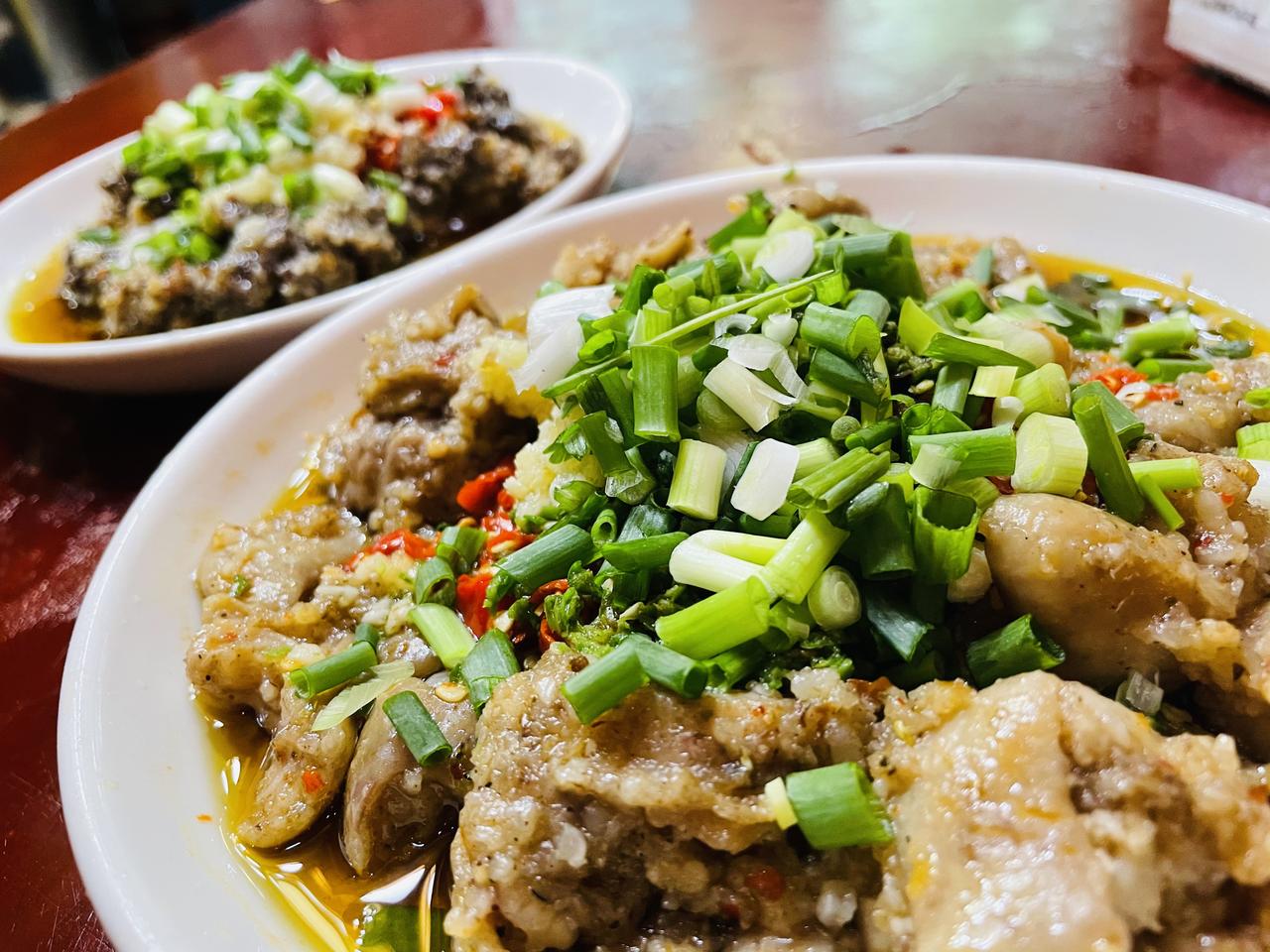 合创007带着家人打卡牛佛蒸笼