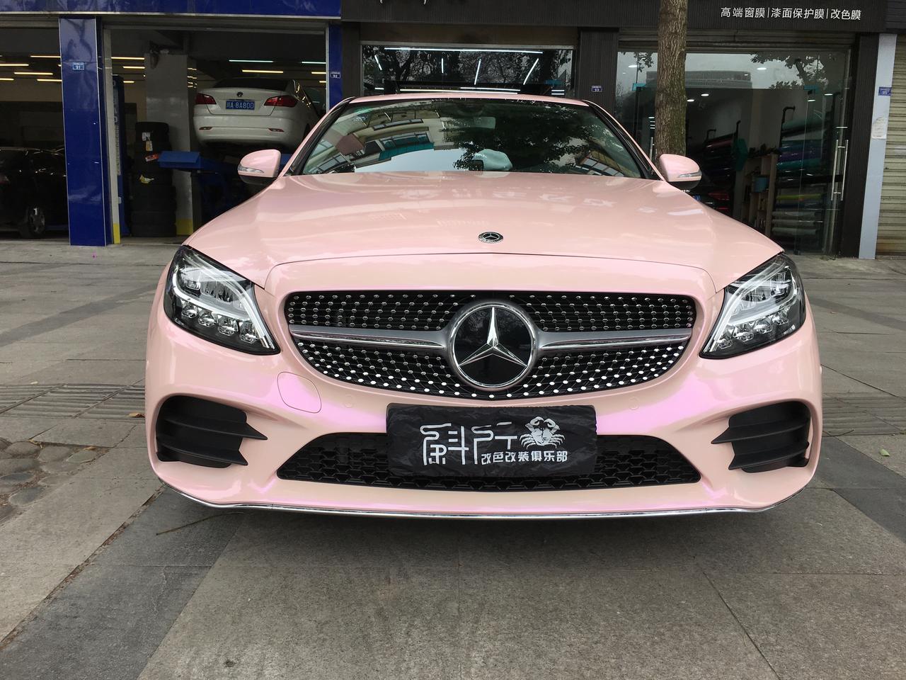 粉粉少女心啊,小姐姐开上漂亮的不行_奔驰c级车友圈_懂车帝