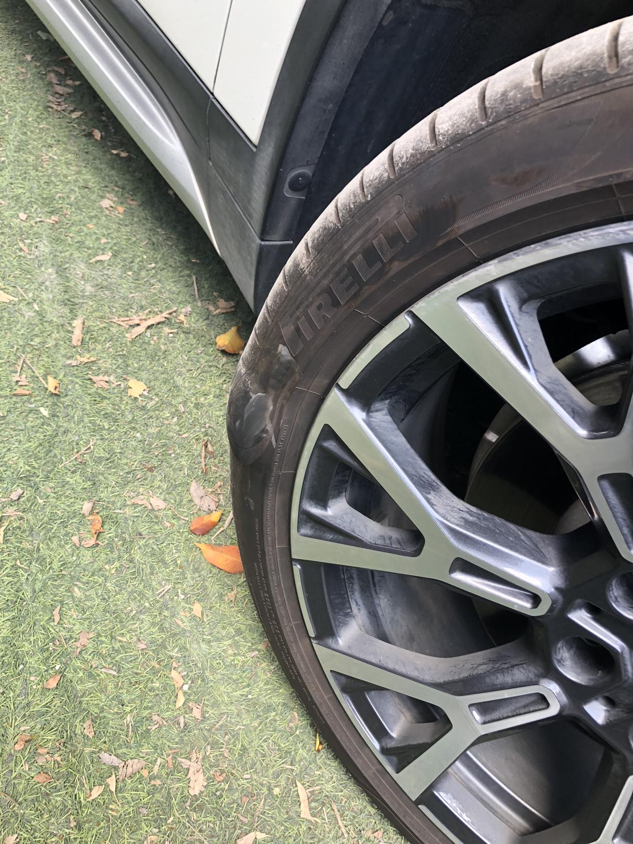 6000不到,轮胎鼓包了_宝马x1车友圈_懂车帝