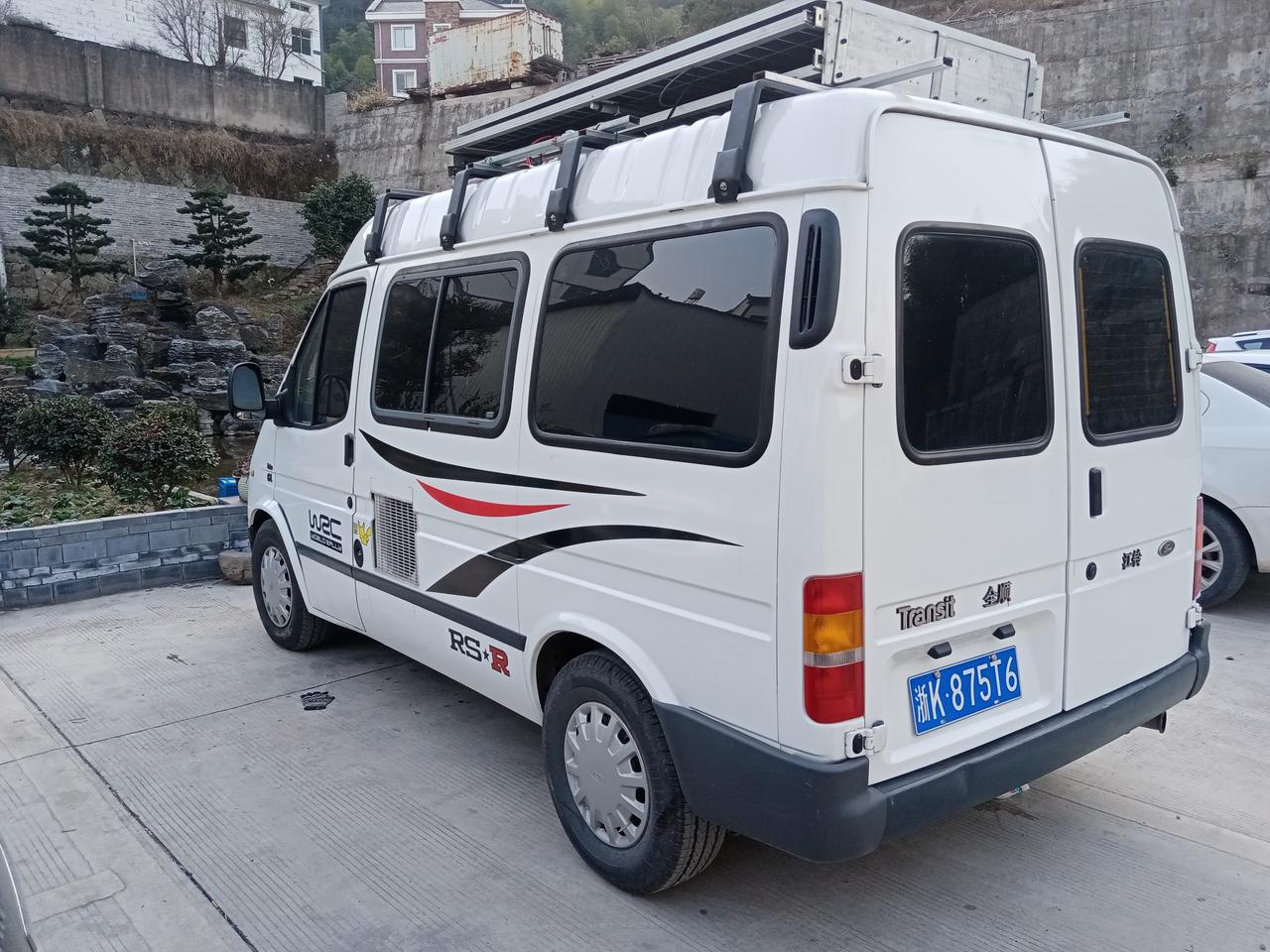 经典全顺改装床车