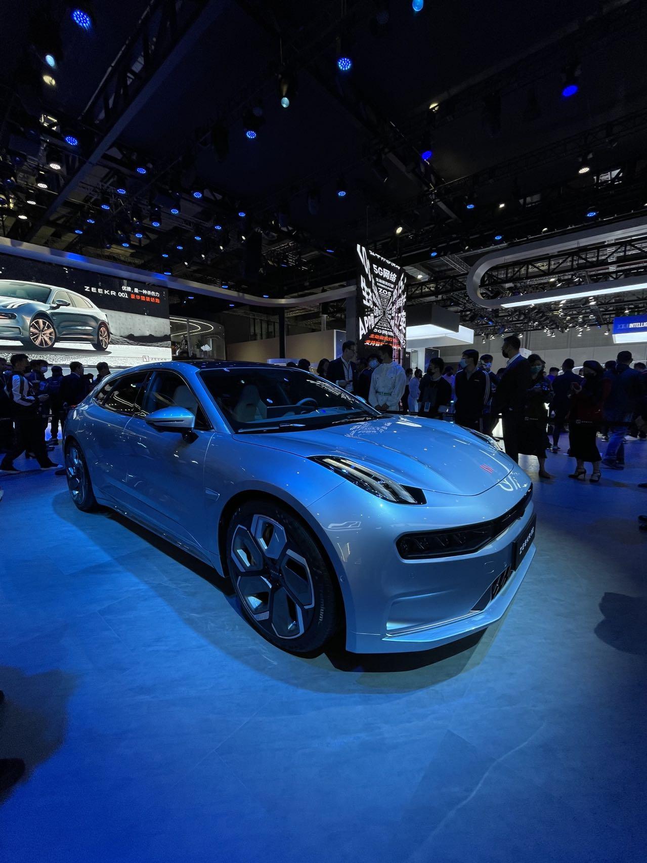 吉利的新能源品牌极氪第一款车 极氪001车展亮相了 前两天上