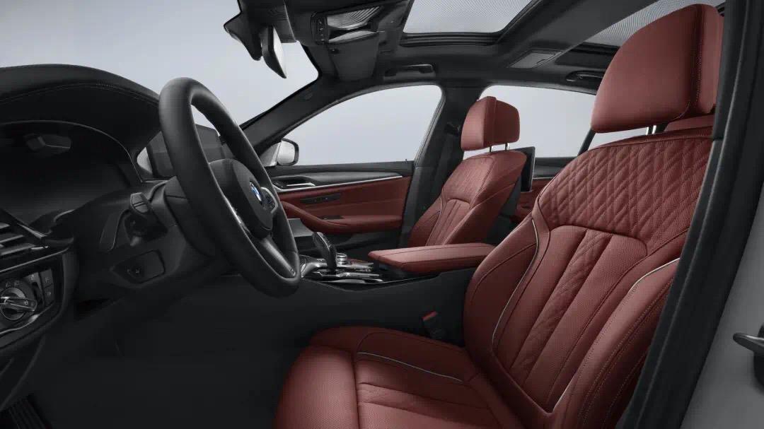 火山红内饰的5系欣赏一下吧_宝马5系车友圈_懂车帝