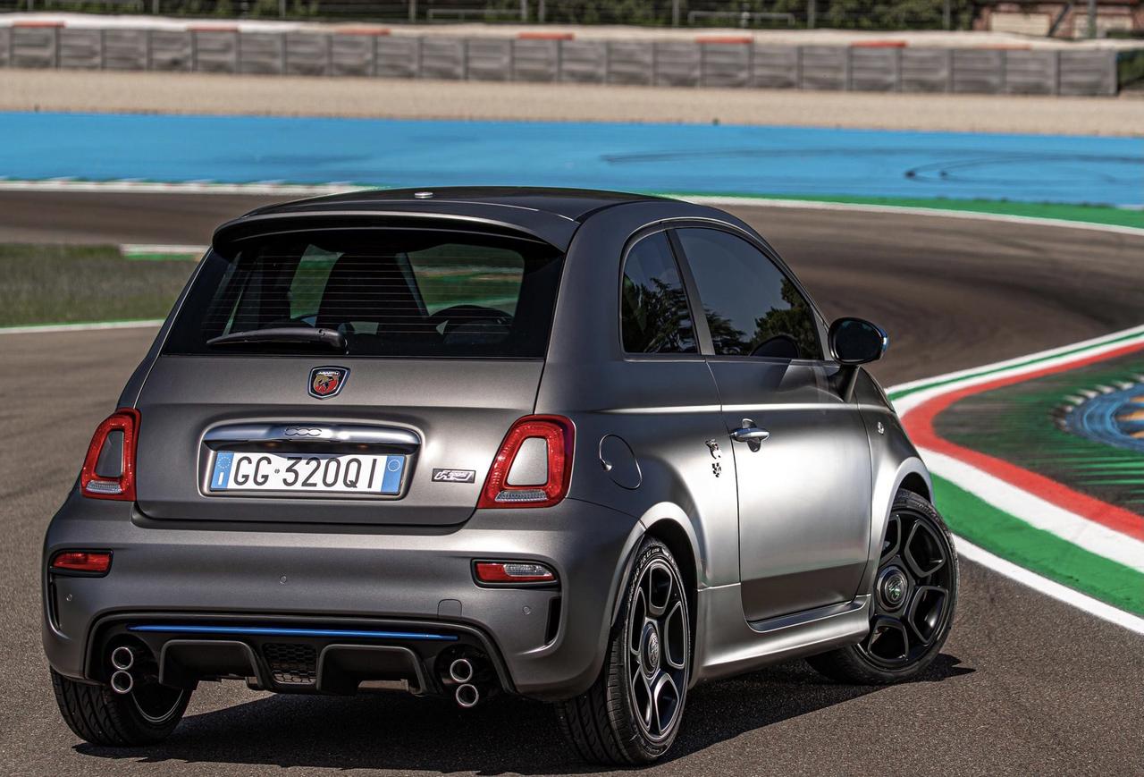 海外2021款菲亚特500,这颜值你爱了吗_菲亚特500车友圈_懂车帝