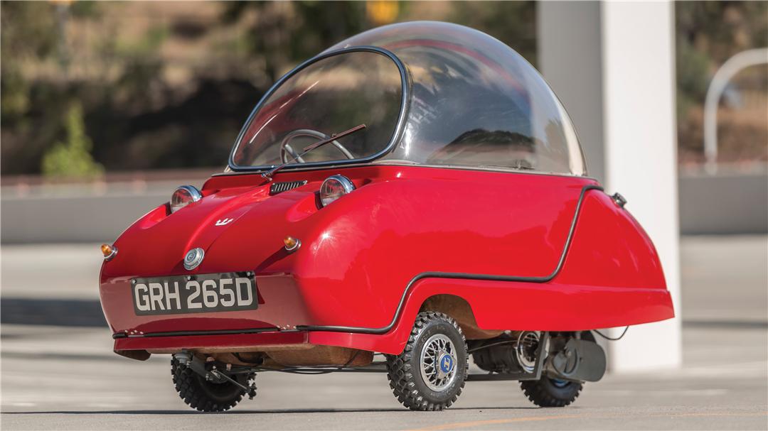 乍一看,peel trident就像一辆儿童玩具车,飞碟造型