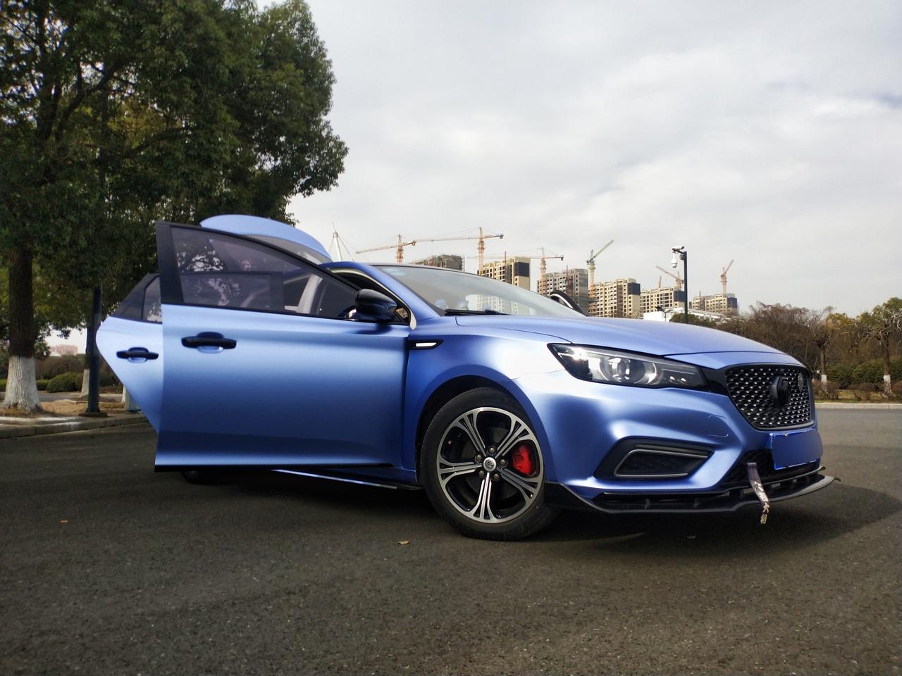 名爵6电光青雾蓝出征转眼间,已经是3年时光 3年的时间可以