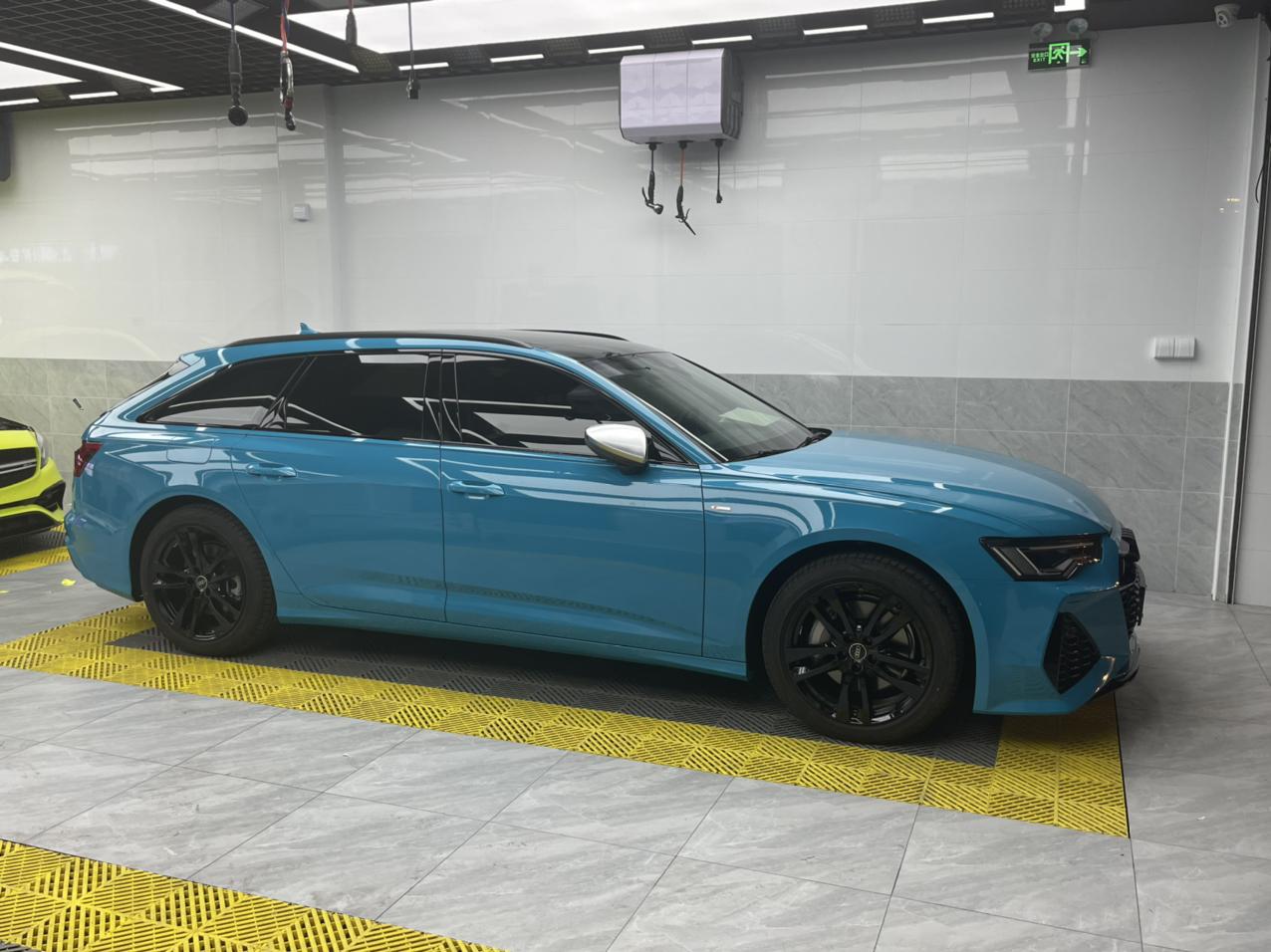 奥迪a6进口rs6包围轮毂烤漆迈阿密蓝改色真好看