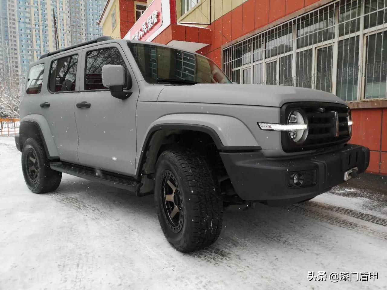 越野车改装欣赏,什么是装甲漆?什么是漆门盾甲__懂车帝