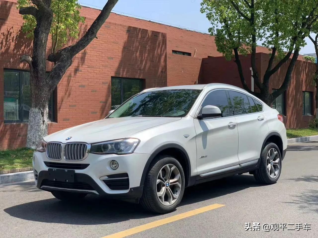 出17年11月上牌宝马x420i设计套装1wan多公里配置超高电动座椅加热