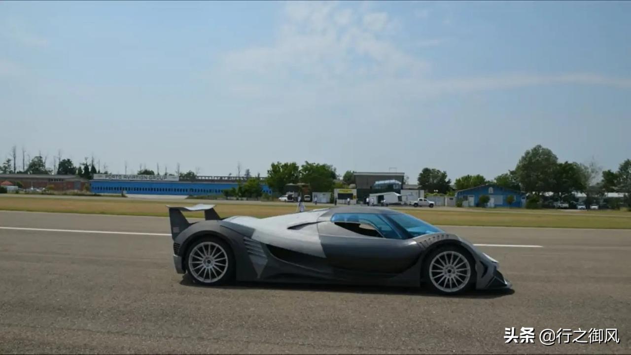 devel 16 真的能用一台12.3 l的v