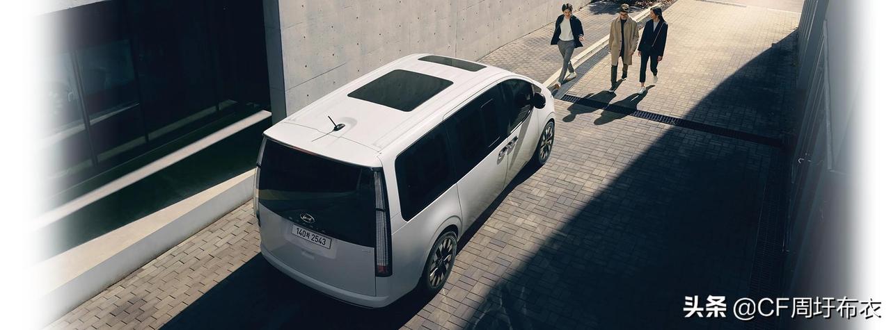 韩国现代保姆车staria将于今年8月份亮相 5米2车长和3