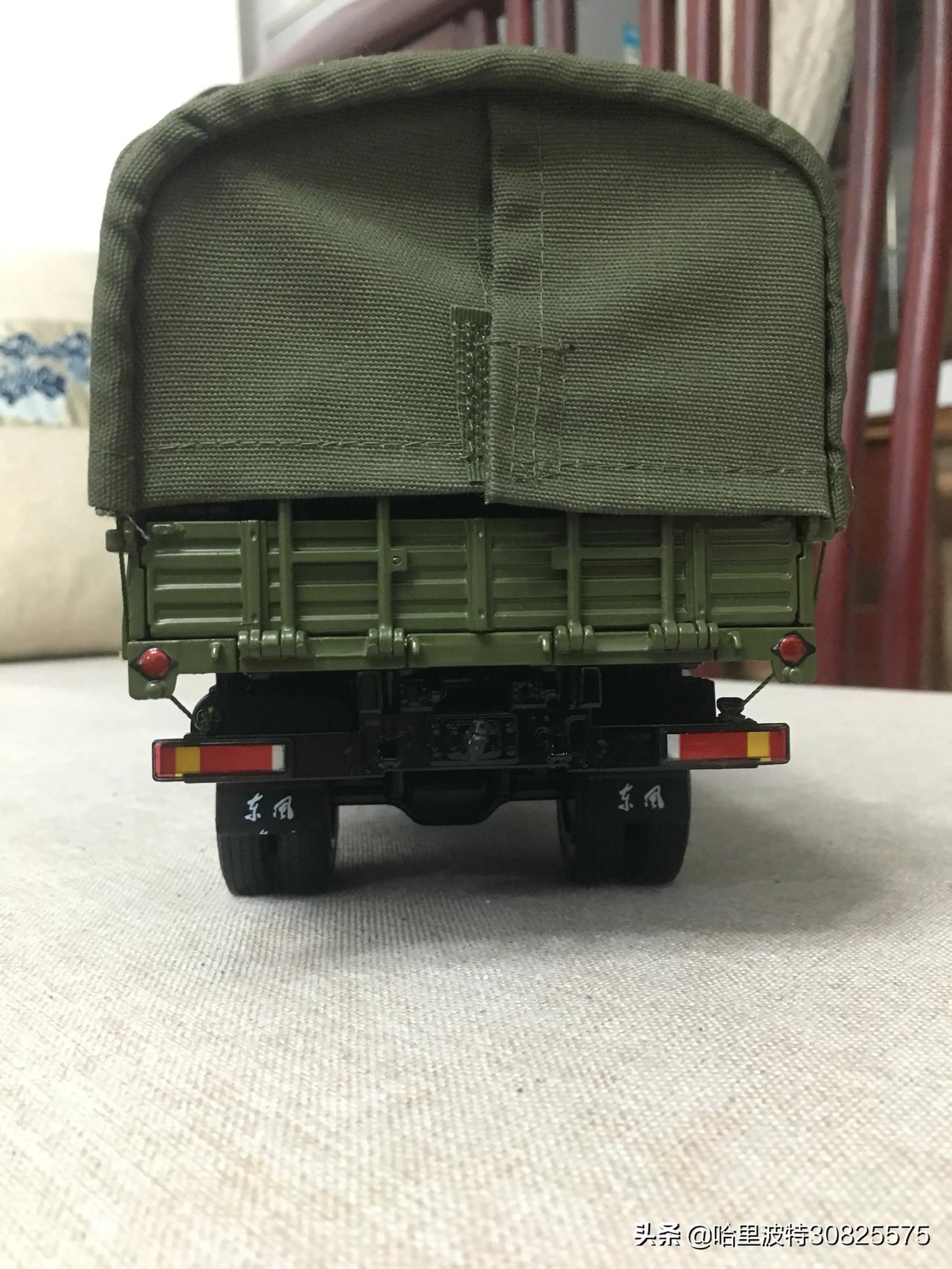 東風天錦軍用卡車124模型車