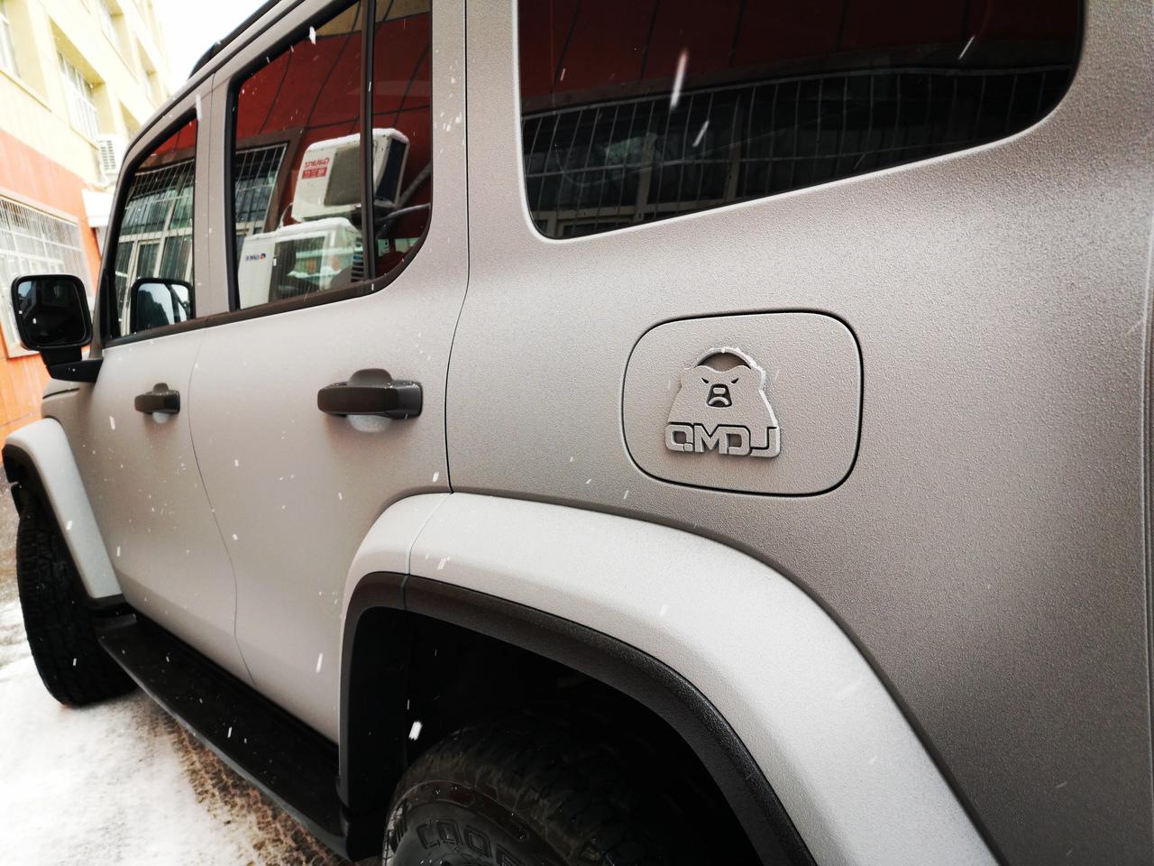 越野车改装欣赏,什么是装甲漆?什么是漆门盾甲__懂车帝