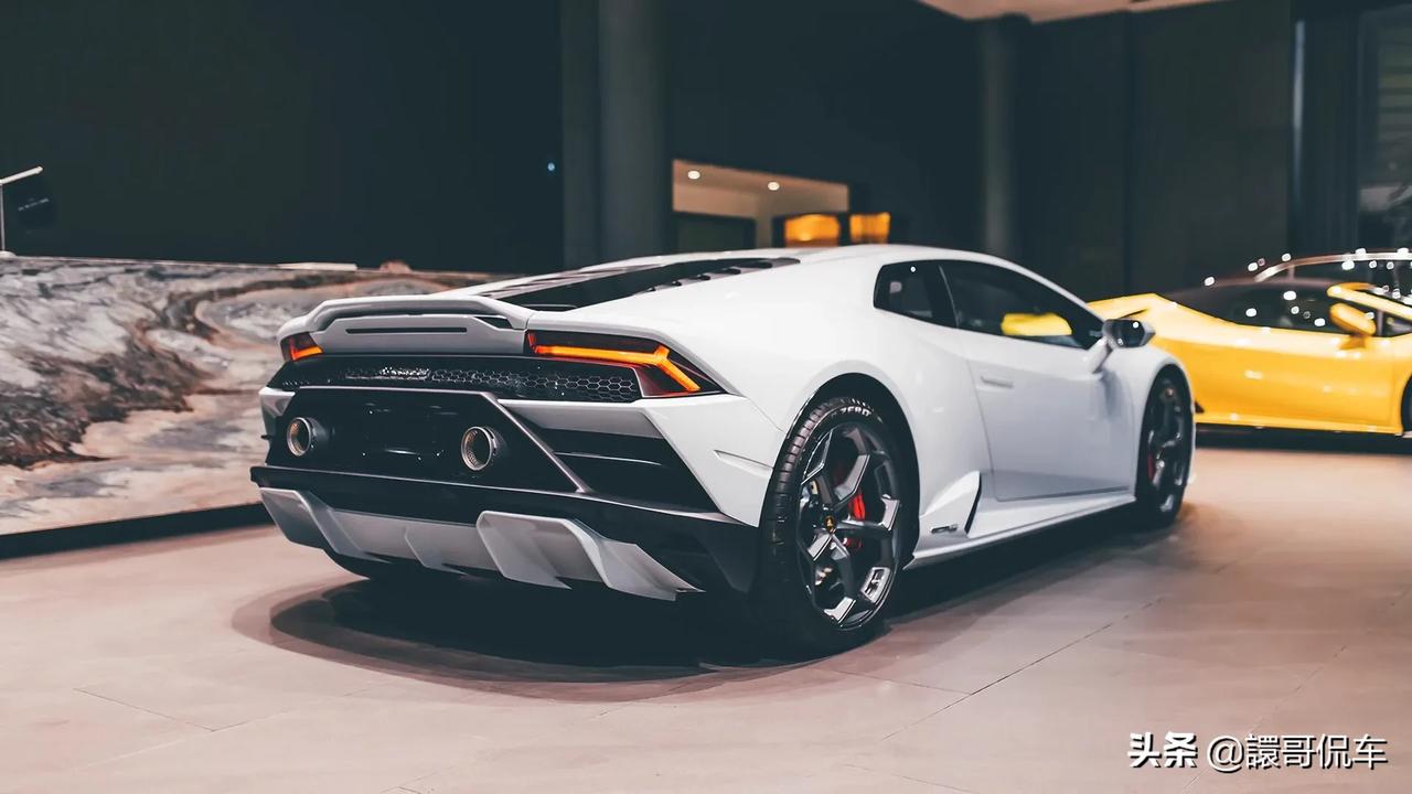 颜值担当的代表,兰博基尼evo#兰博基尼# #兰博基尼evo#2020-11-24发布