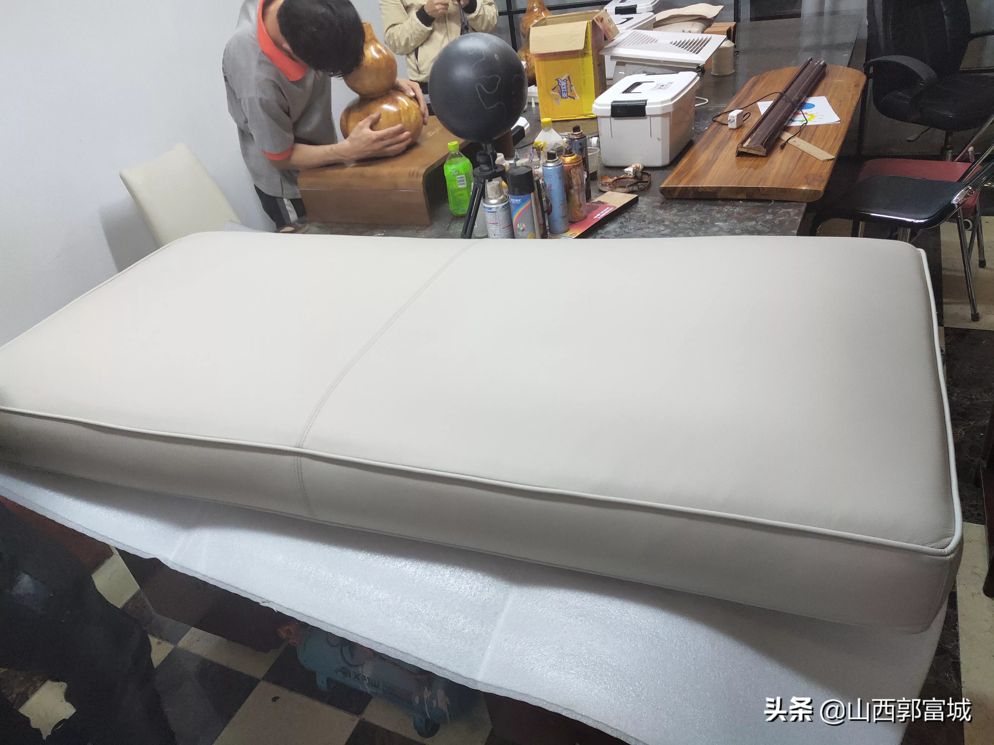 铜门师傅这工作赚钱不