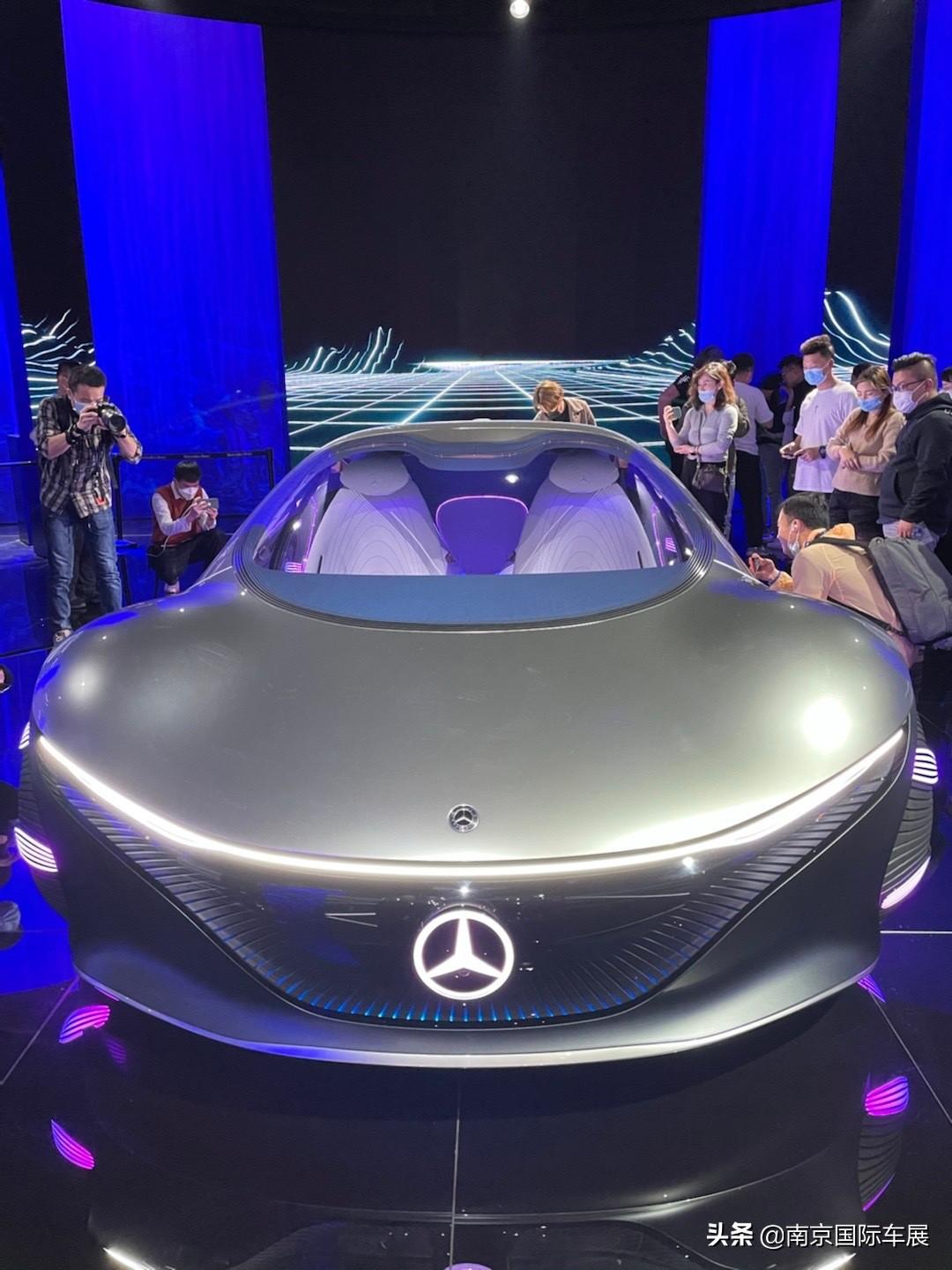 奔驰阿凡达概念车很强的未来感科技感没有方向盘没有中控没有油门和