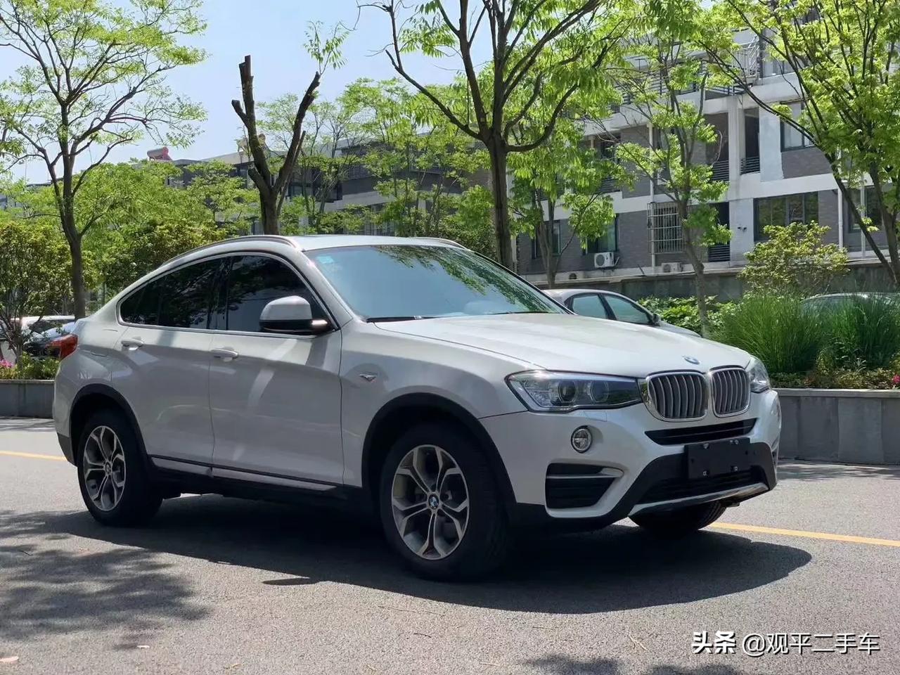 出17年11月上牌宝马x420i设计套装1wan多公里配置超高电动座椅加热