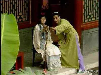 5岁|11岁外甥给5岁舅舅拜年 网友：舅舅还是个宝宝呢