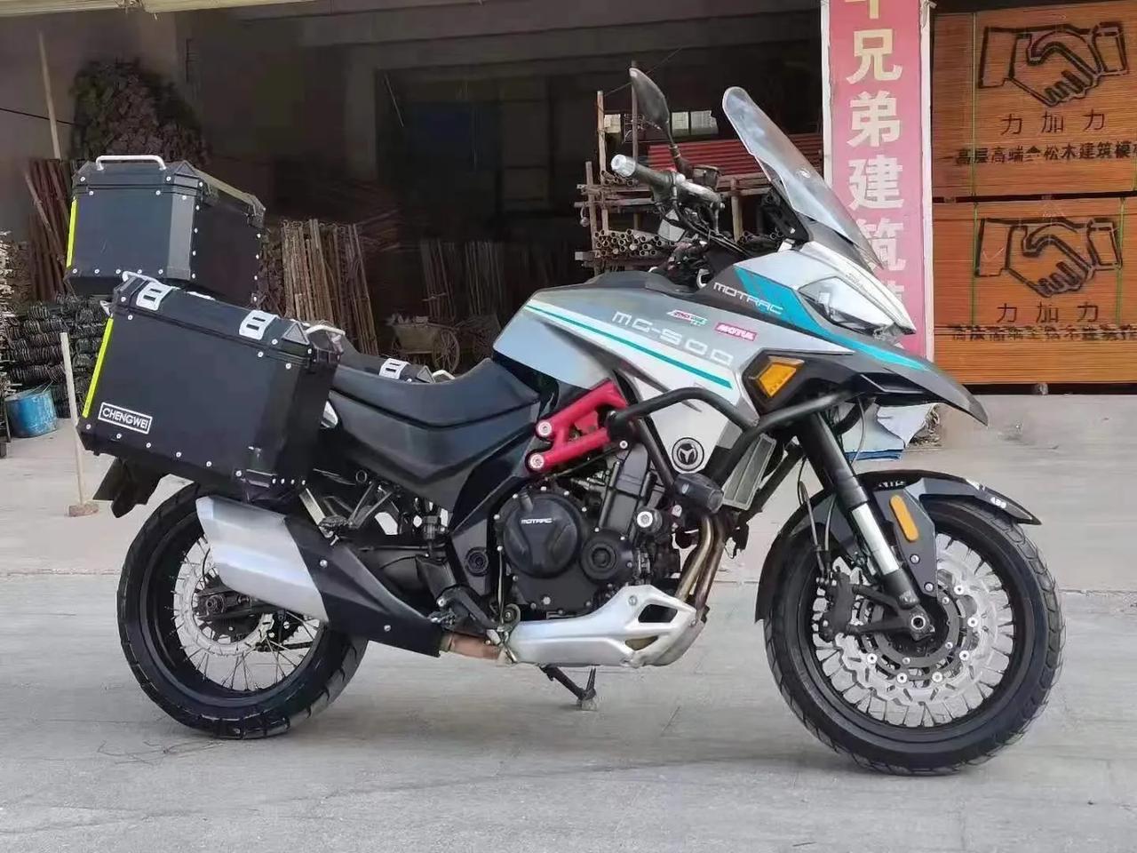 摩瑞500cc拉力车,高配带abs,加装铝合金三箱,本田50