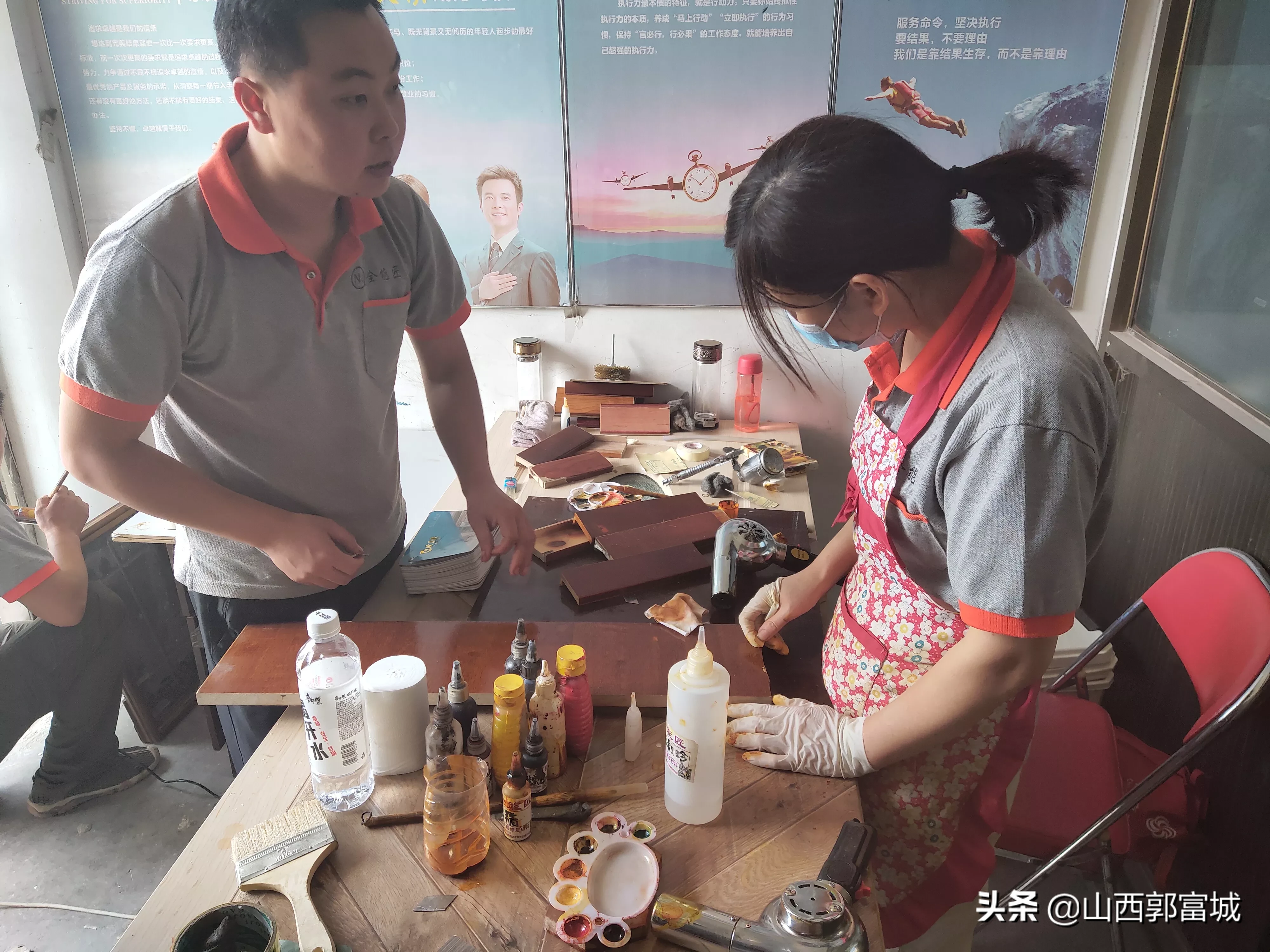 铜门师傅这工作赚钱不