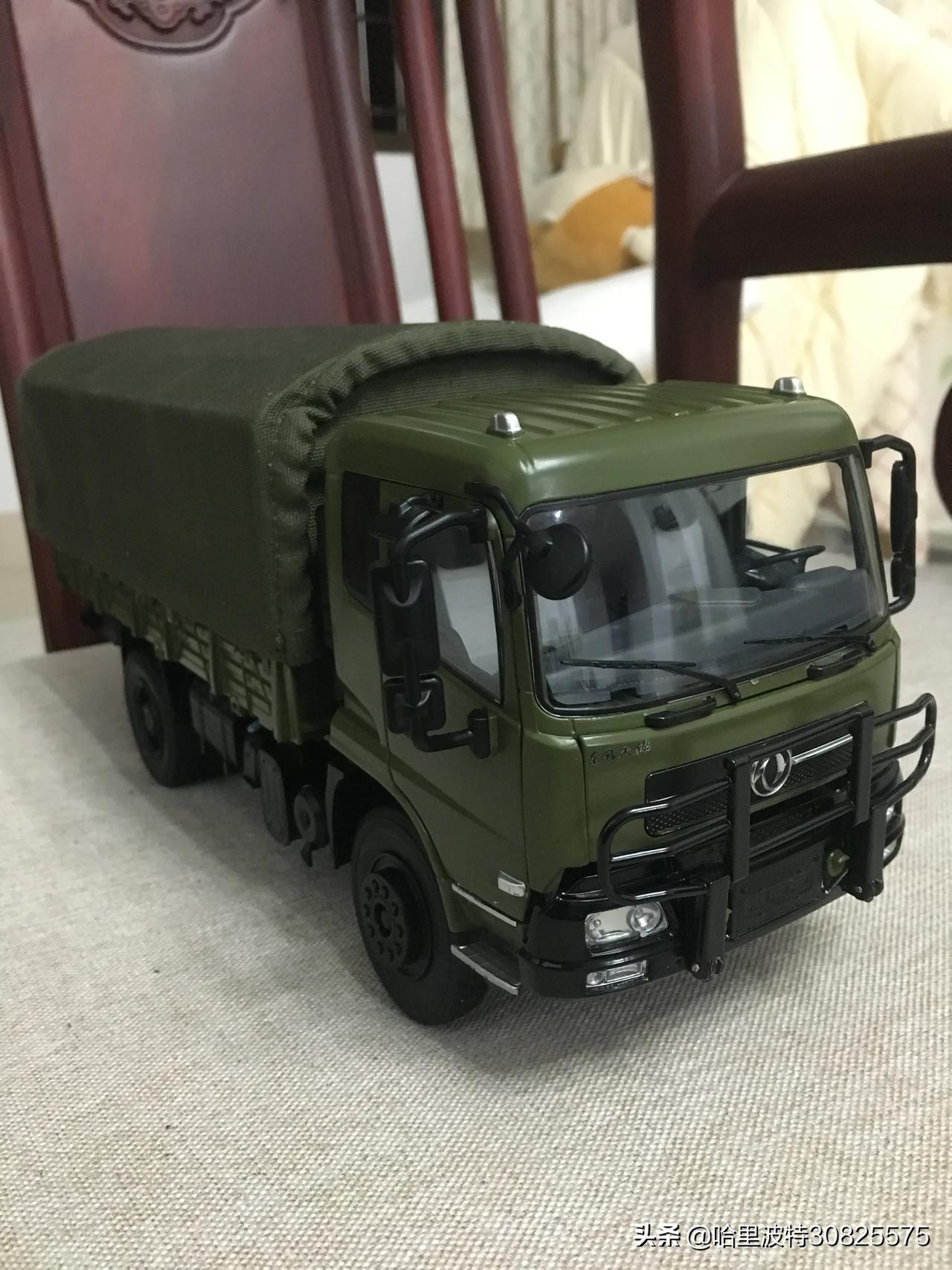 东风天锦军用卡车124模型车