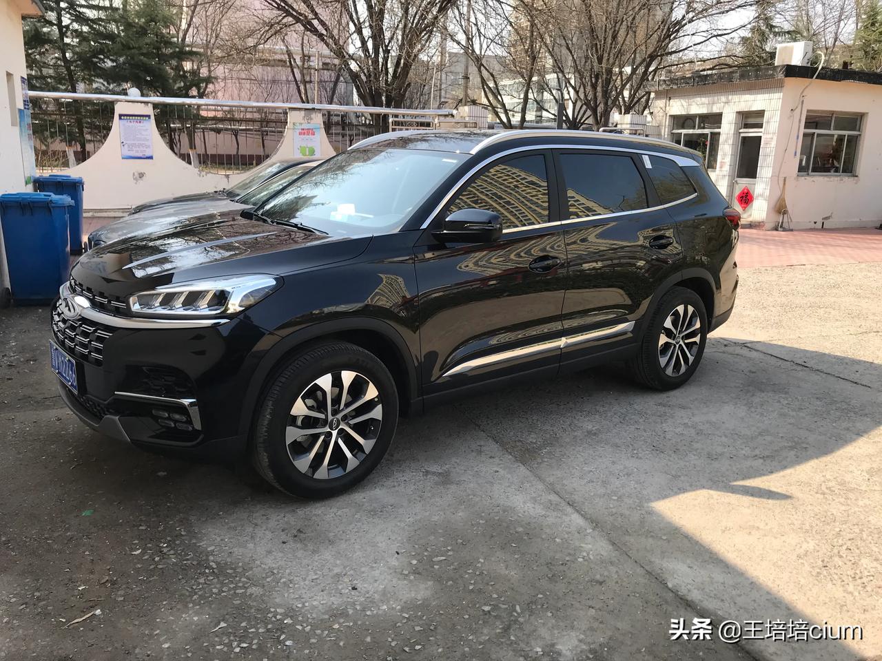 瑞虎8 上次发完都在问虎八的这个黑,这个怎么说呢,不太好形容