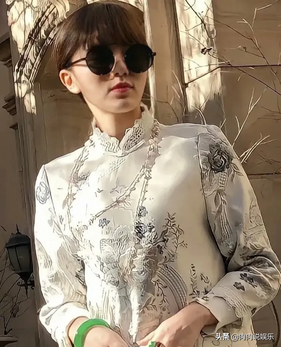 什么|千万的富婆凭什么看上屌丝 阿兰翡翠手镯价值千万