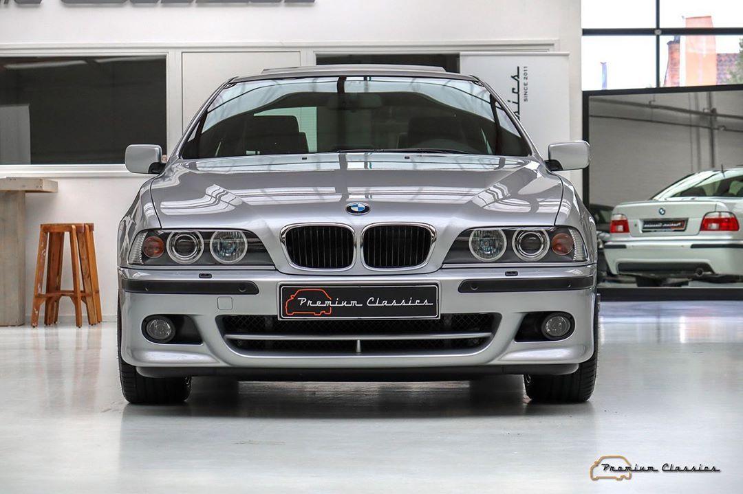 拍车时间经典老车宝马5系e39喜欢的同学转走吧