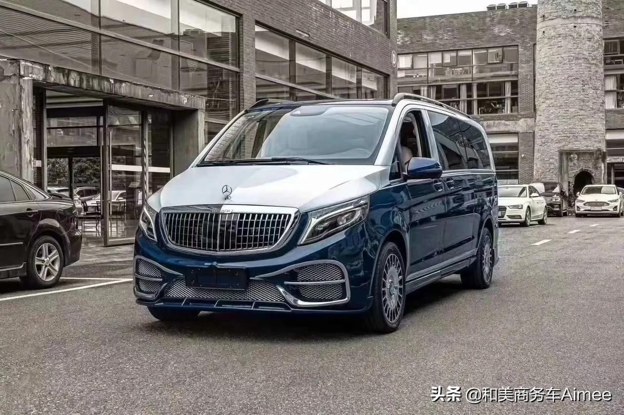 v260l高顶迈巴赫双拼色展厅现车
