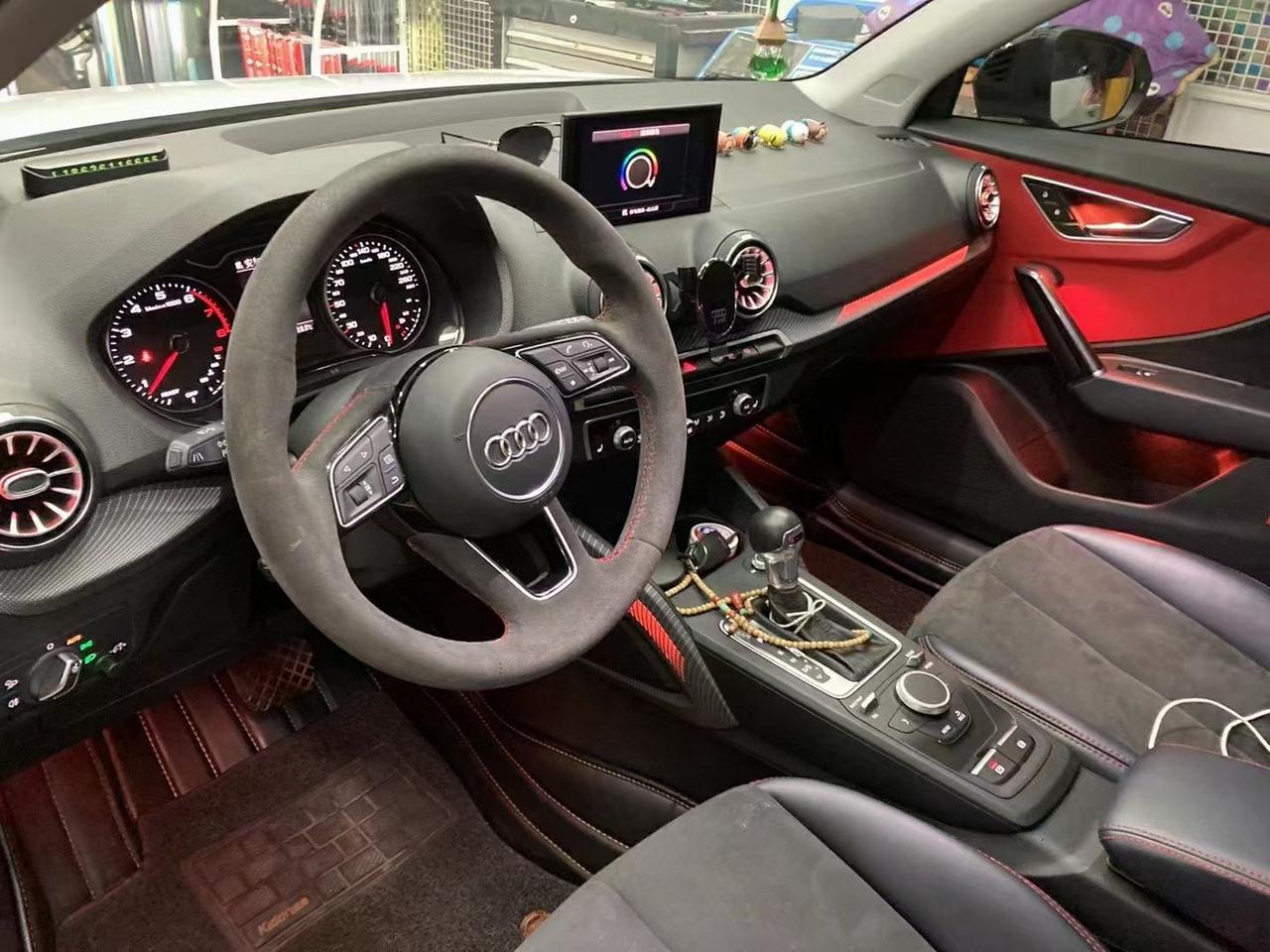 奥迪q2l氛围灯原厂饰板