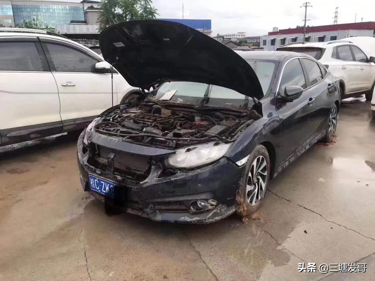 19年泡水车,本田思域,准新神车,一个朋友拿下的,为了省几万