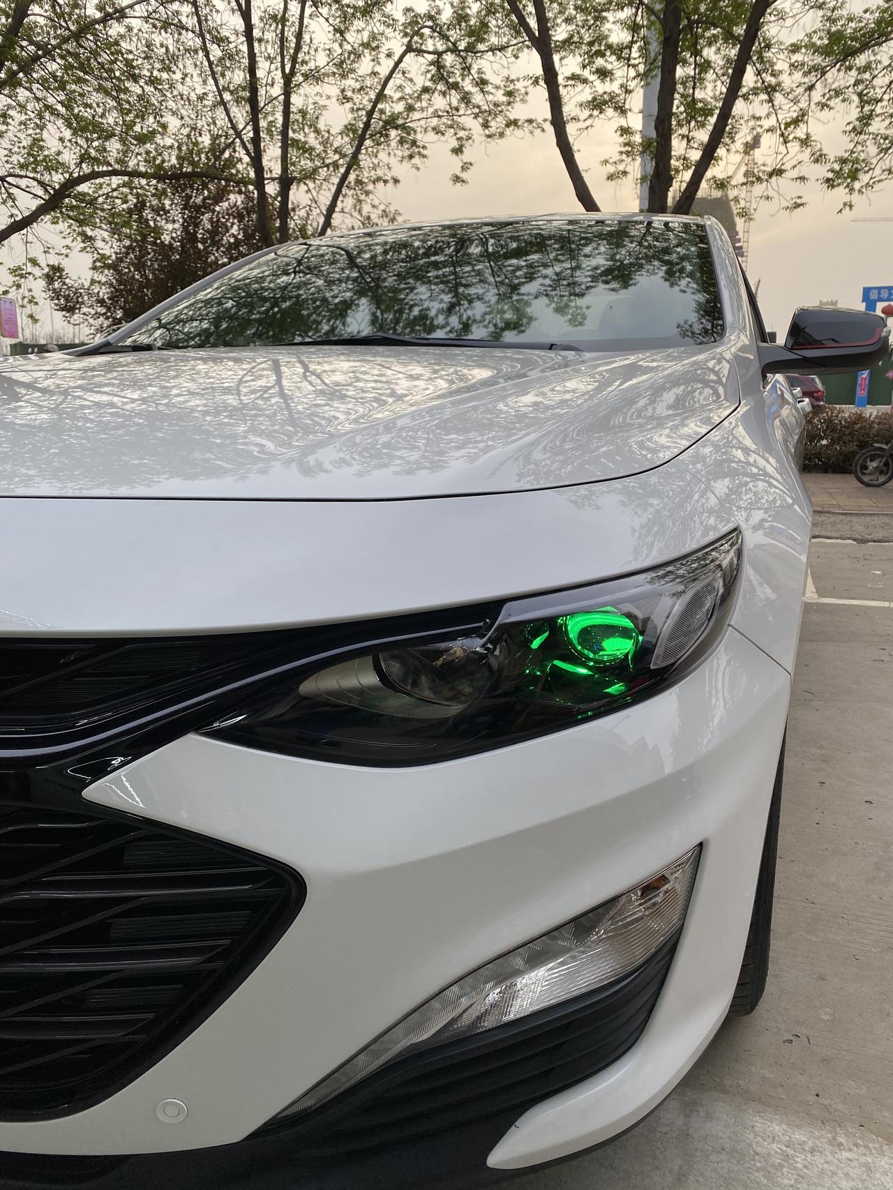 迈锐宝xl改led大灯加装绿色恶魔眼