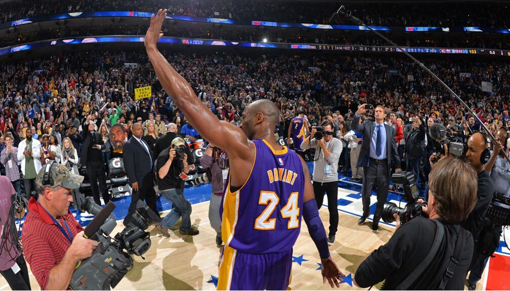 一战|科比最后一战签名门票被拍卖 成交价超4万美元