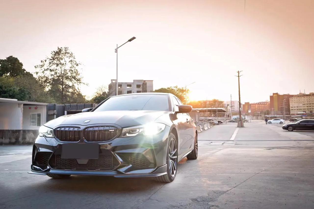 宝马新三系改m3c前杠总成中网配套前唇碳纤维尾翼侧裙尾唇欢迎咨询