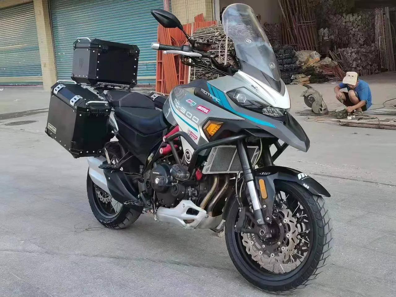 摩瑞500cc拉力车,高配带abs,加装铝合金三箱,本田50