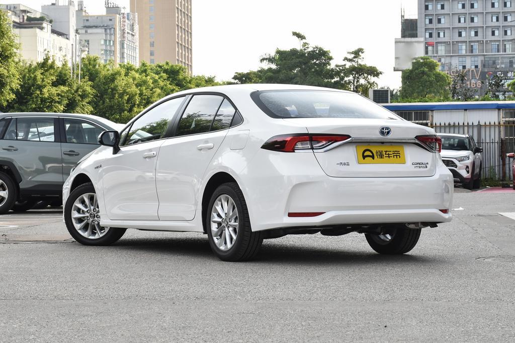 今日推荐车型一汽丰田卡罗拉双擎优点节能省油耐用维护成本低是一款