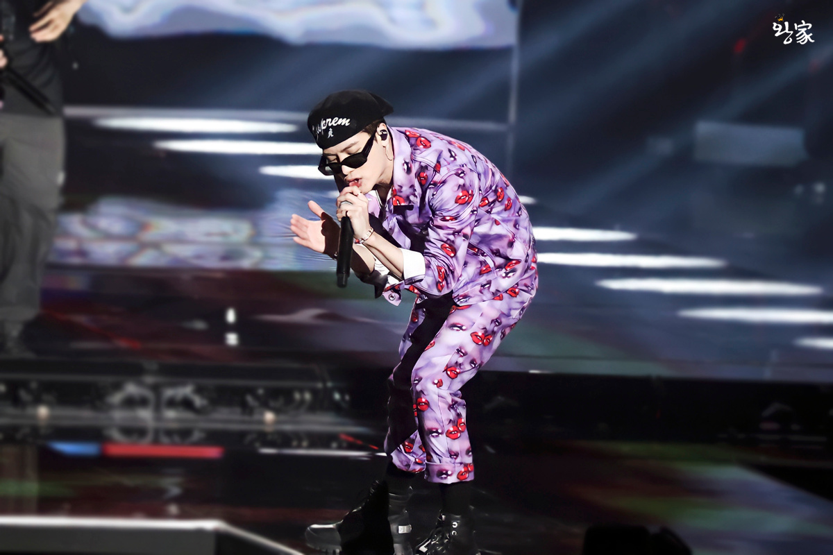 王嘉尔transmit首秀王嘉尔dna舞台我直接瑞思拜了