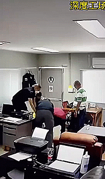 去菲律宾月入三万被勒索