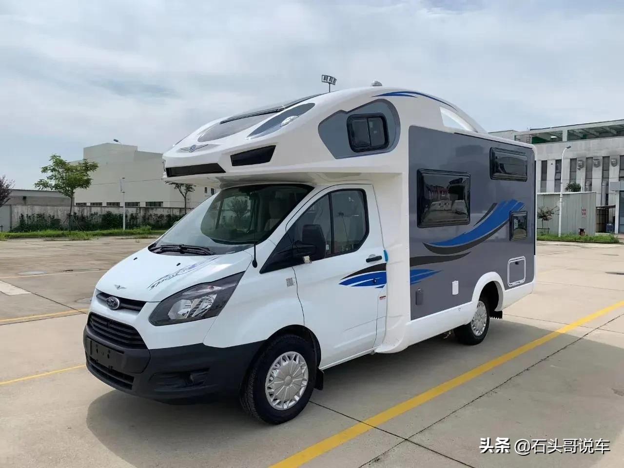 20款福特底盘大额头c型房车上市了国六的排放的标准京牌无忧