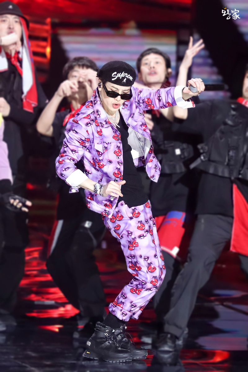 王嘉尔transmit首秀王嘉尔dna舞台我直接瑞思拜了